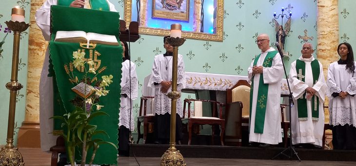 SANTUÁRIO NOSSA SENHORA DE GUADALUPE, OURINHOS-SP, REALIZA SANTA MISSA DE ACOLHIDA AO NOVO PÁROCO