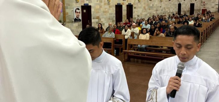 Religiosos em formação renovam seus votos e recebem ministério em celebração no Santuário Santa Edwiges