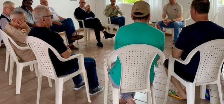 Terceiro Encontro de Convivência dos Padres e Religiosos fortalece a fraternidade e a formação permanente